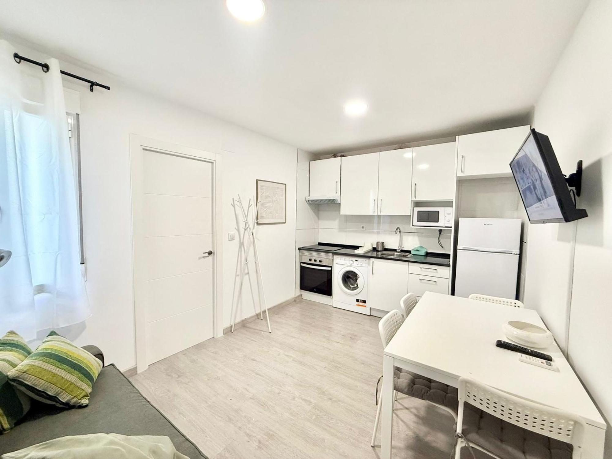 Apartment Amch Hospedaje Metro Avenida De America 11 Madrid