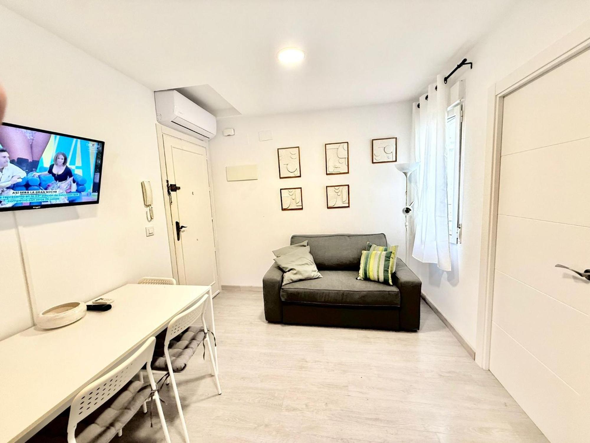 Amch Hospedaje Metro Avenida De America 11 Apartment Madrid