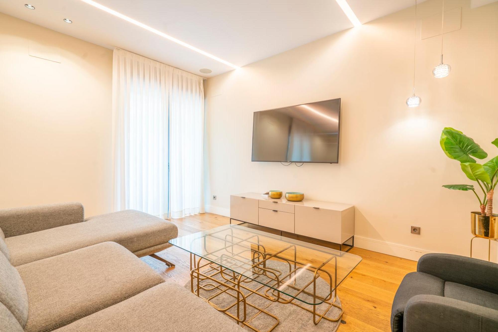V73 Elegance & Comfort - Luxury In Barrio Salamanca Madrid