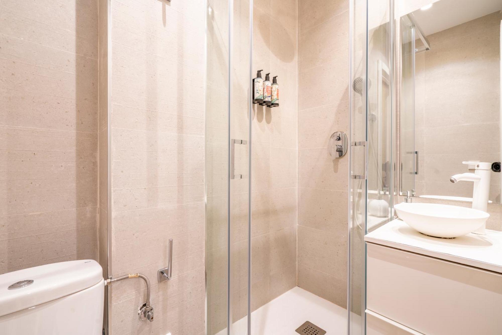 V73 Elegance & Comfort - Luxury In Barrio Salamanca Madrid