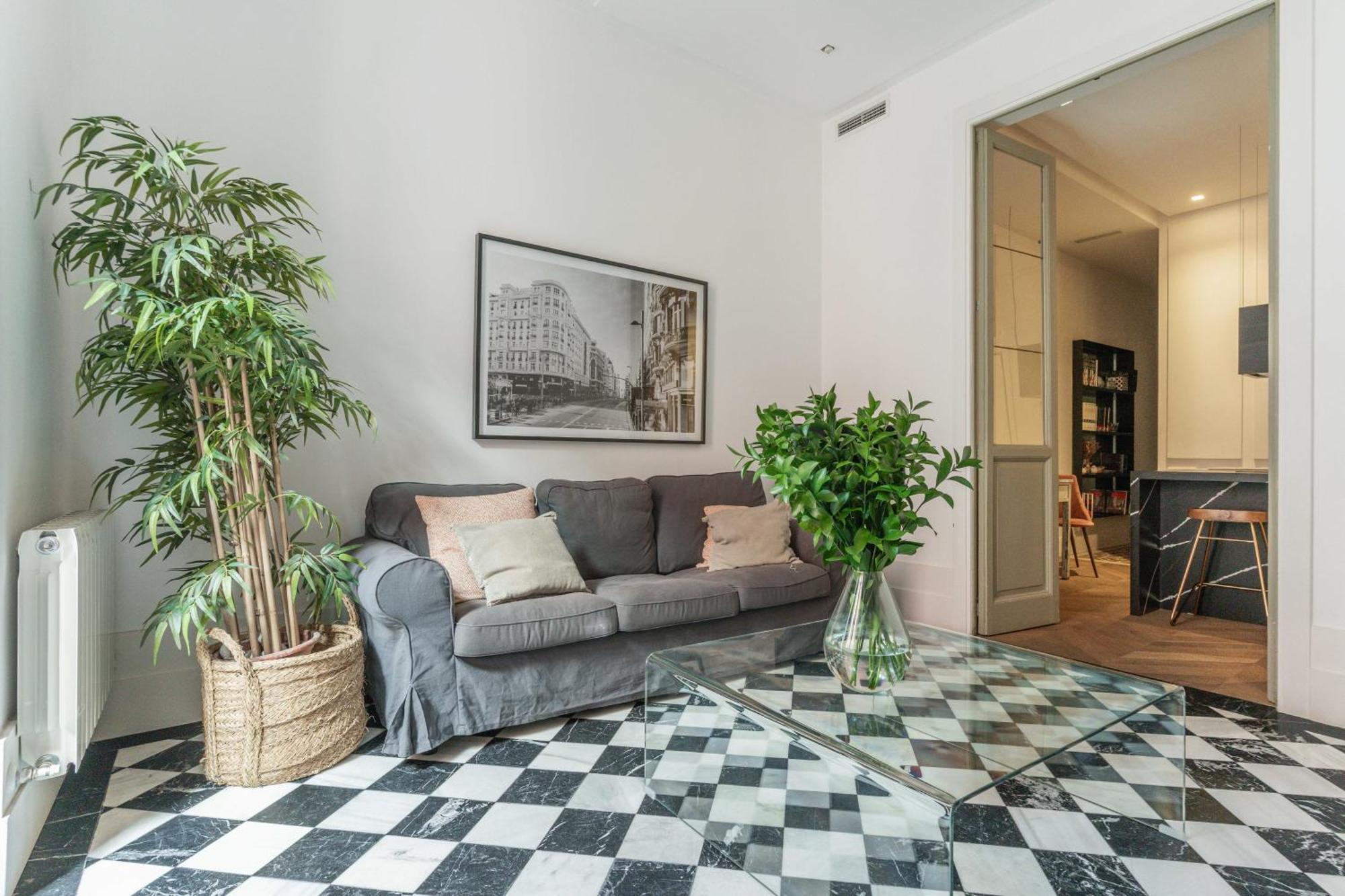Stylish & Centric- 2bd 2bth Magdalena Apartment Madrid