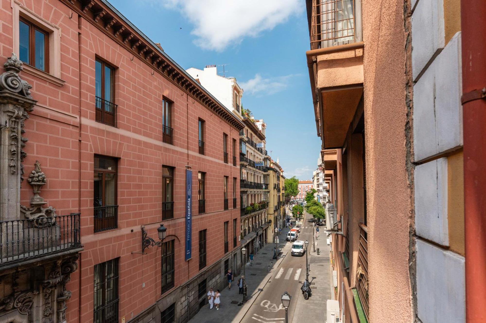 Stylish & Centric- 2bd 2bth Magdalena Madrid