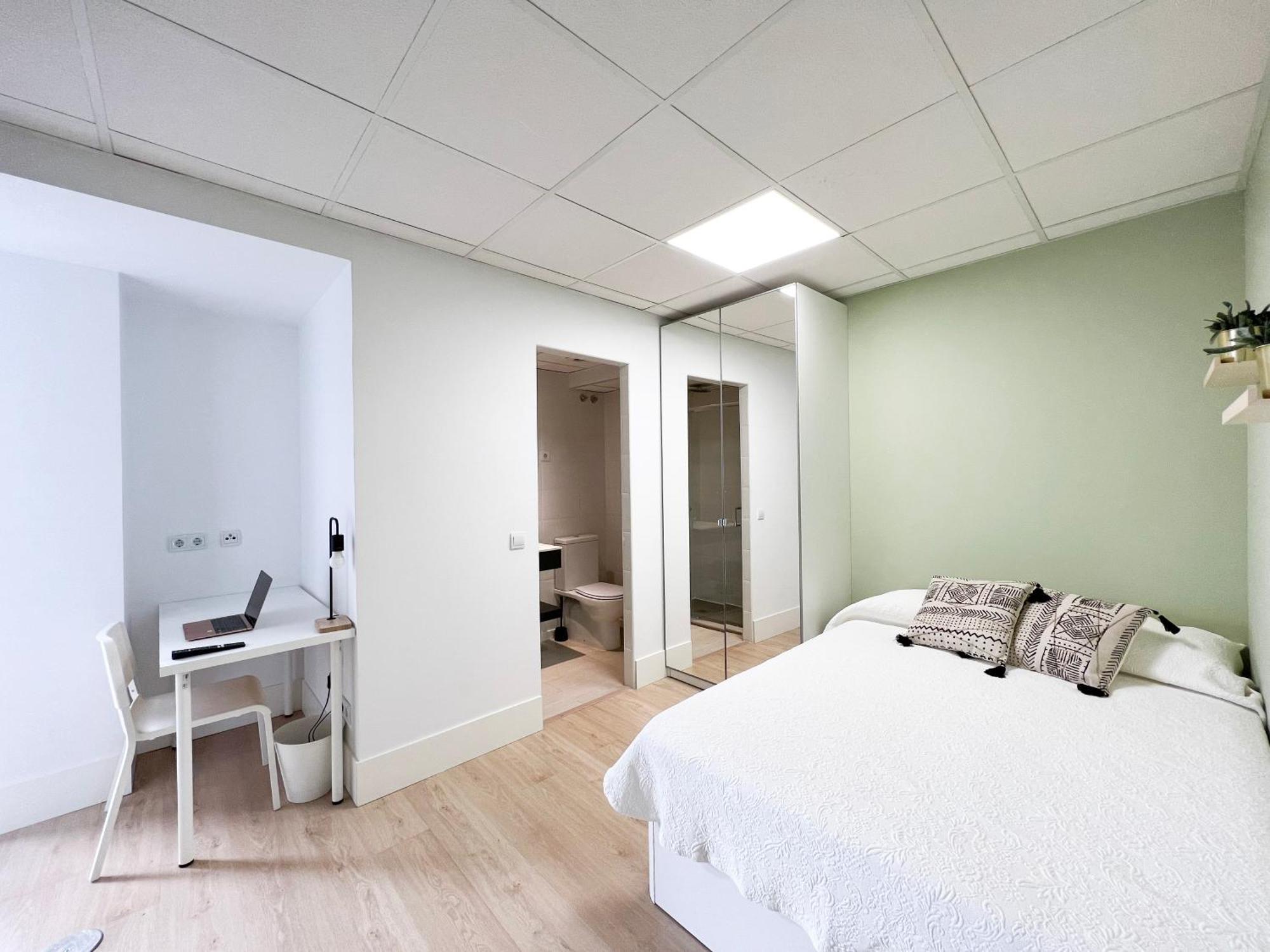 Habitaciones Gran Via -No Aire Acondicionado- Albergue