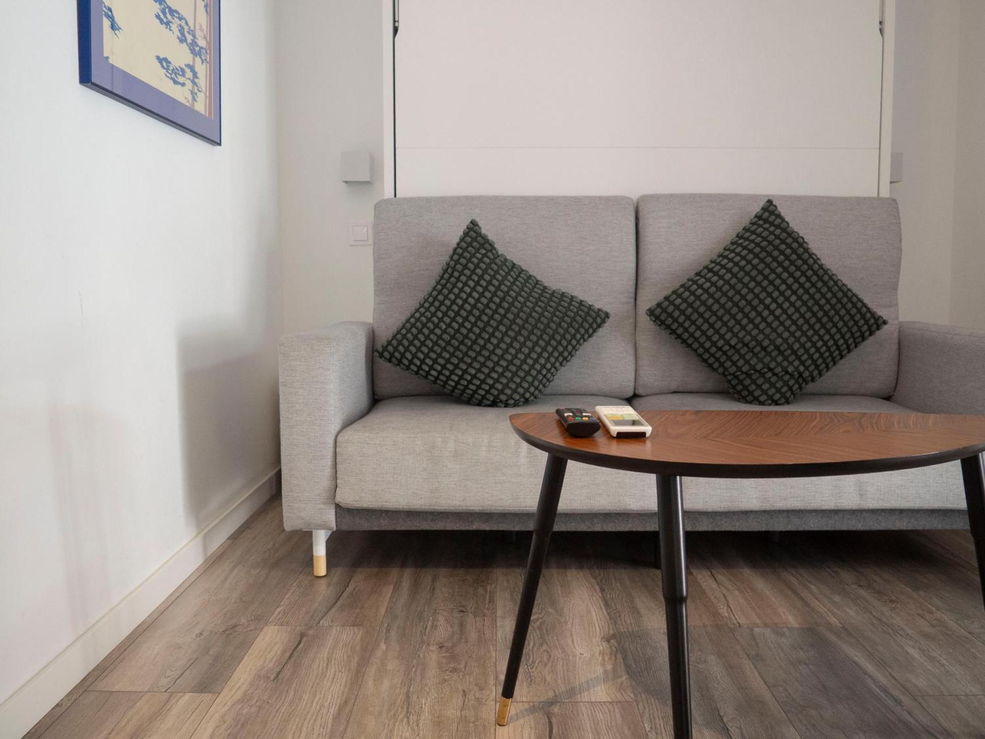 - Q2home Apartment