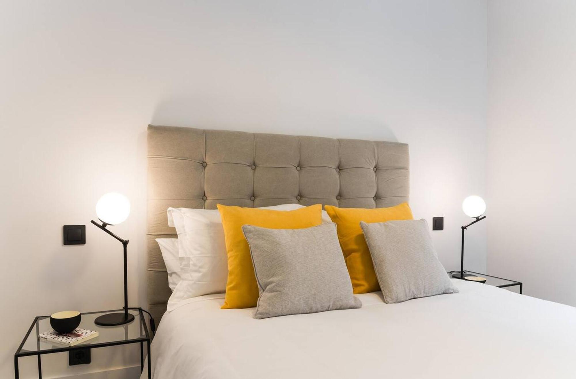 Apartamento Luz Y Diseno En Malasana, Piso Centrico Y Nuevo *