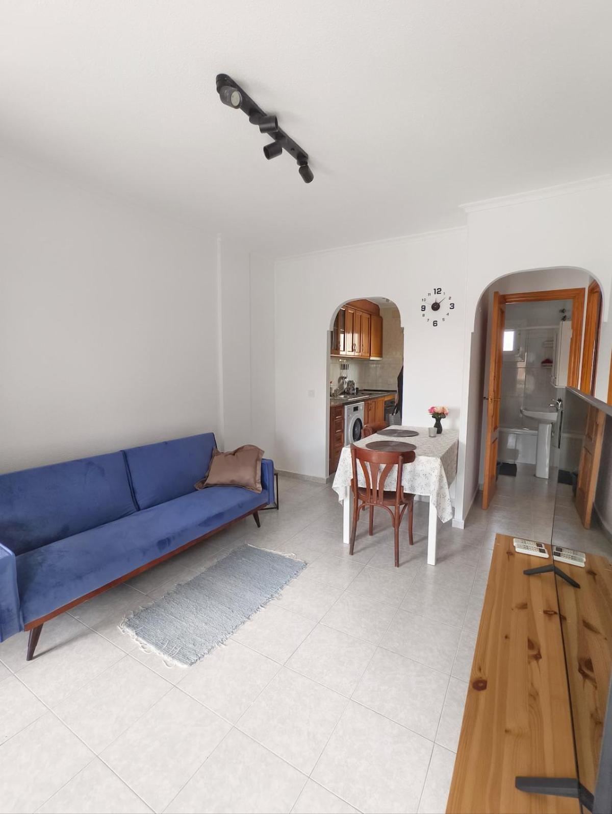 Apartment, Walk To *