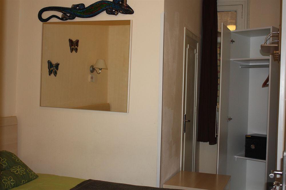 Guest house Gran Via 63