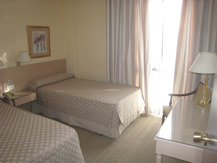 Lejlighedshotel Espahotel Plaza Basilica 3*