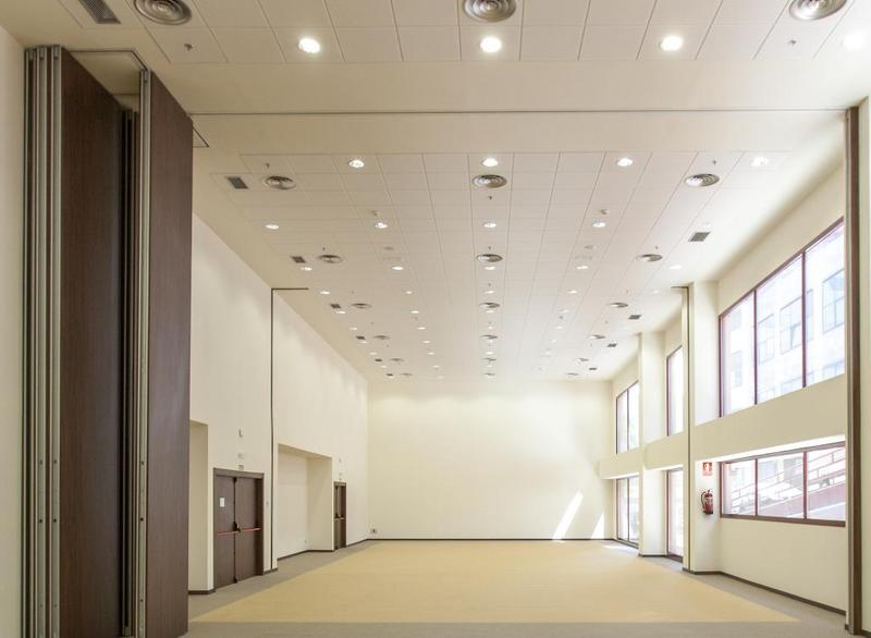 Exe Convention Plaza Hotel 4*