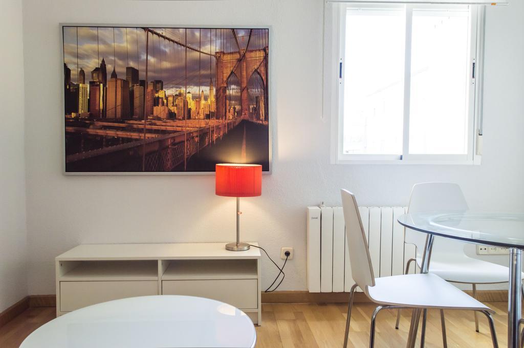 For Reina Sofia Apartment Madrid