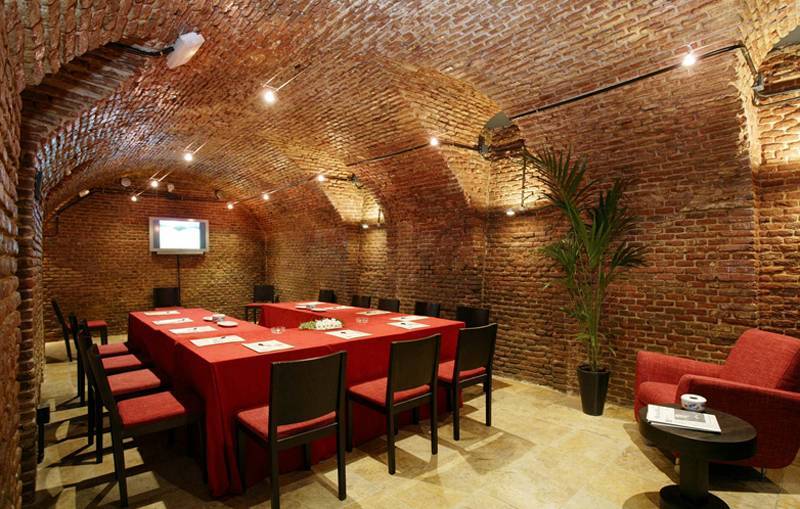 Hotel Petit Palace Arenal Madri