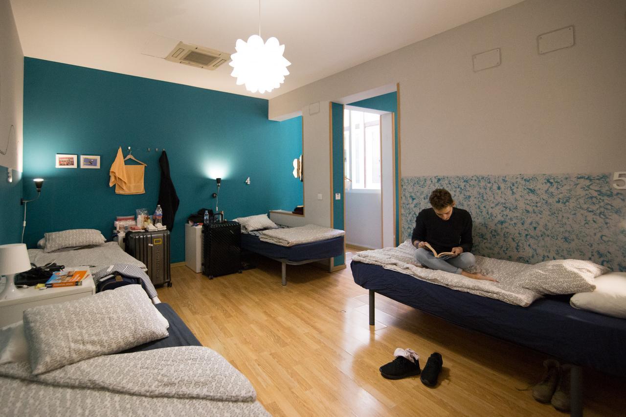 Hostel Onefam Sungate Madrid