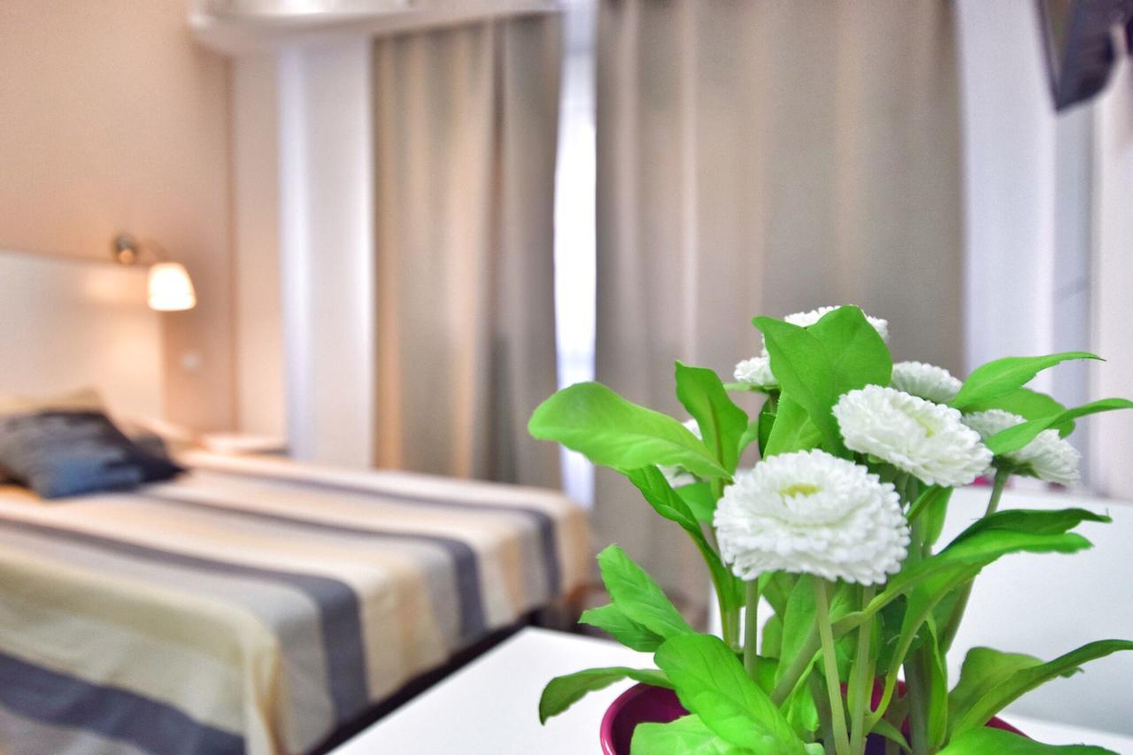 Aparthotel Eurosuite Malasana 205 3*