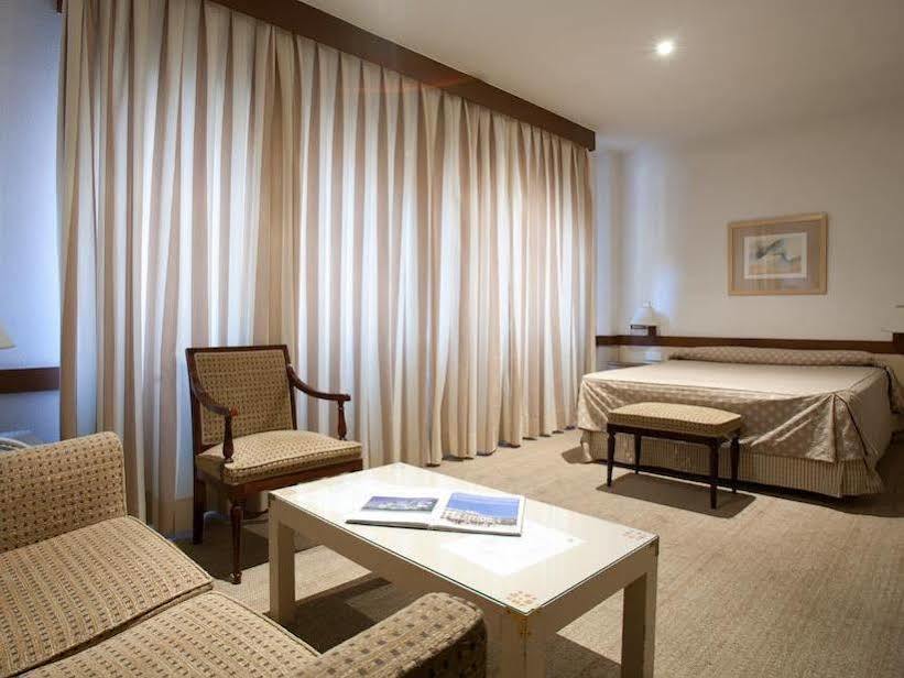 Lejlighedshotel Espahotel Plaza Basilica 3*