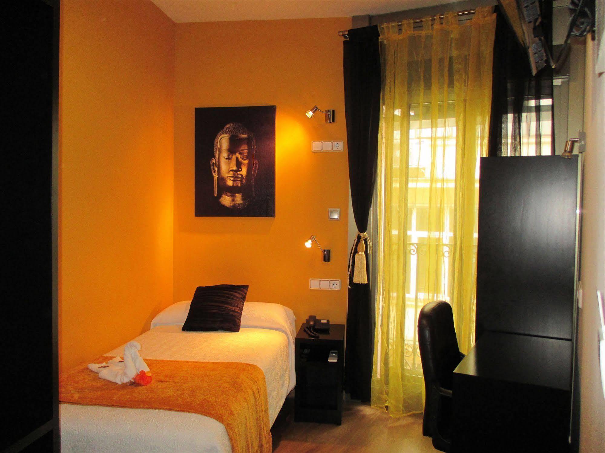 Guest house Madrid City Rooms
