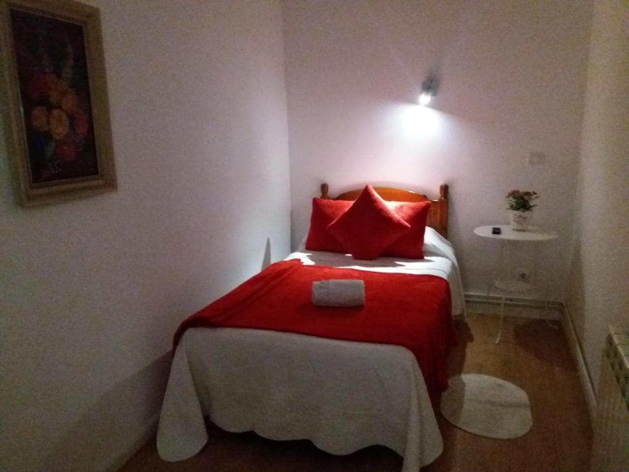 Guest house Casa De Huespedes Prada Madrid