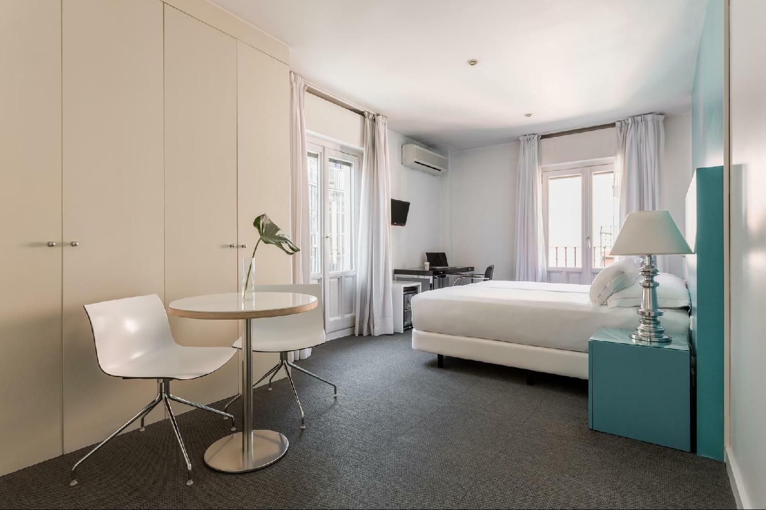 Hotel Libere Palacio Real 3*