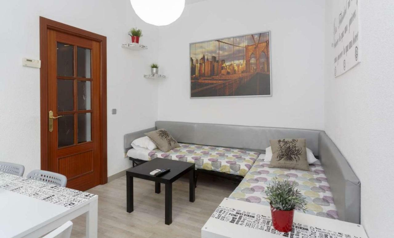 Silver Apartment *