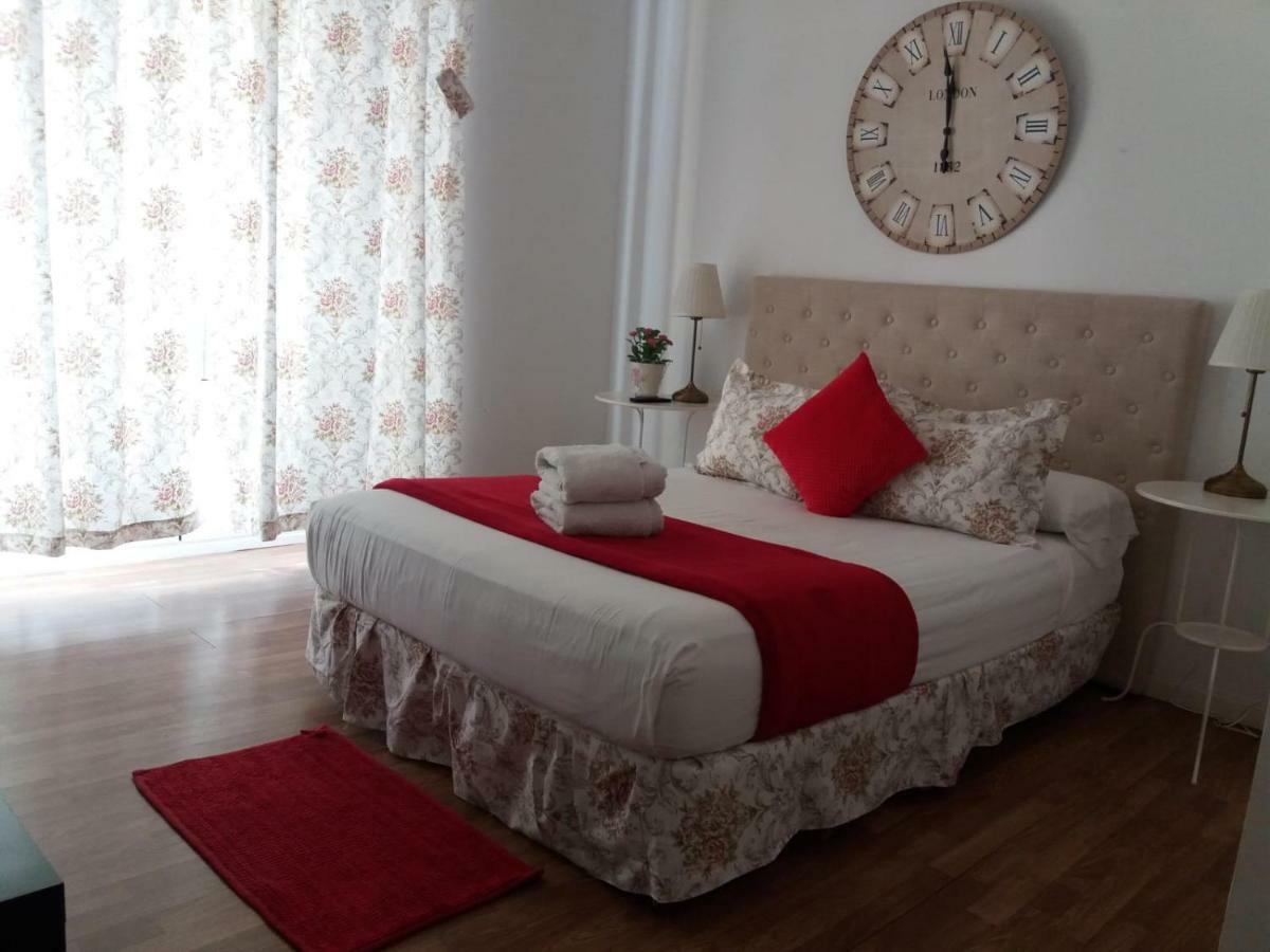 Guest house Casa De Huespedes Prada Madrid