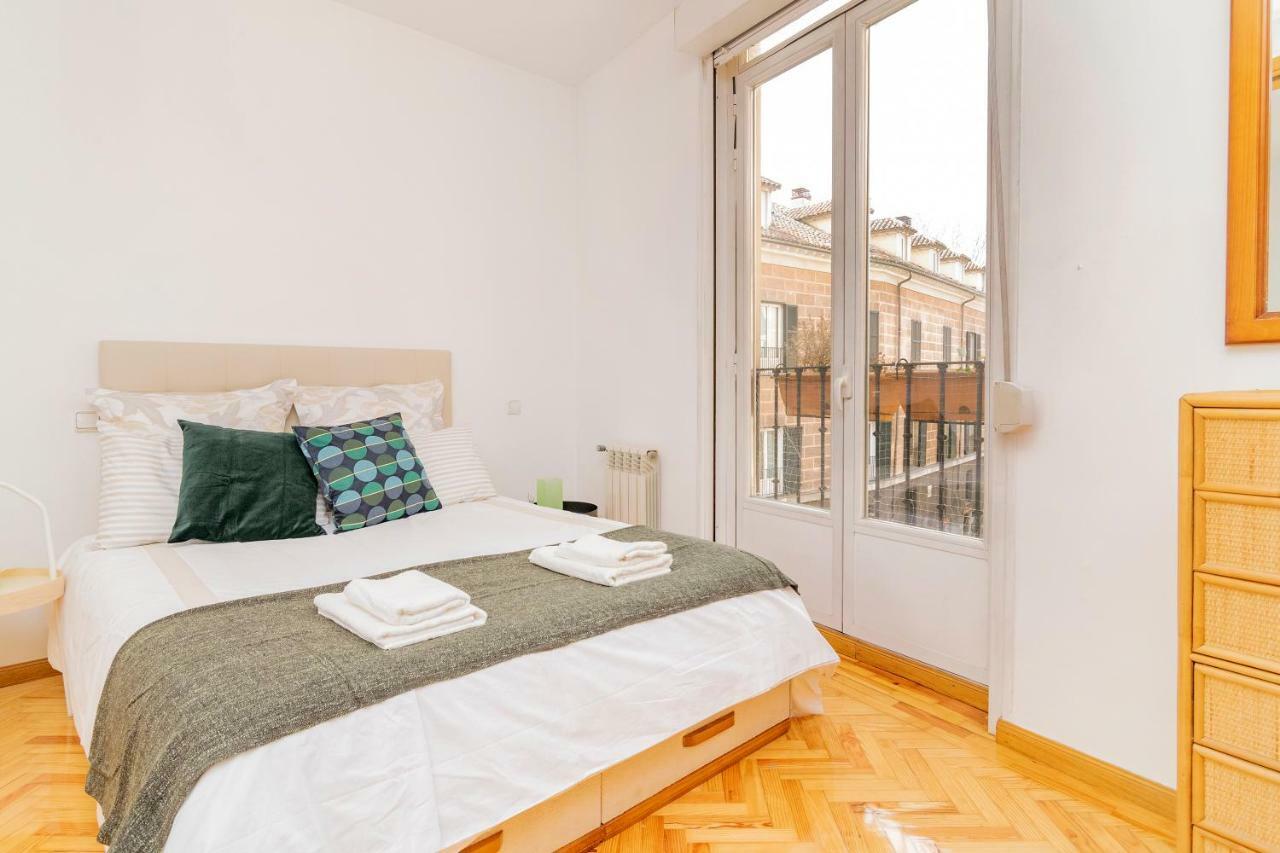 Apartment De Ensueno En Calle Segovia By Batuecas Madrid