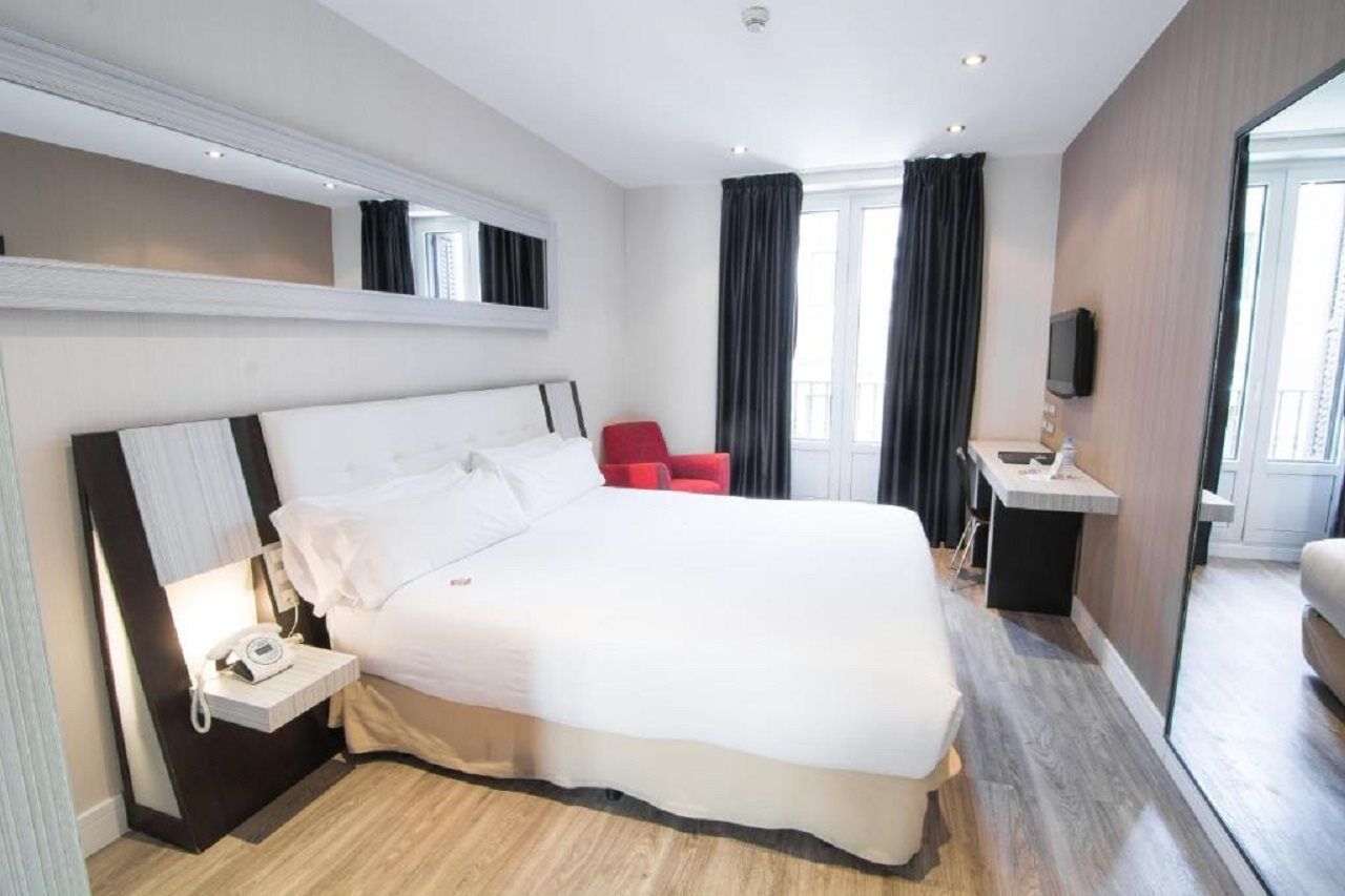 Petit Palace Arenal 3* Madri