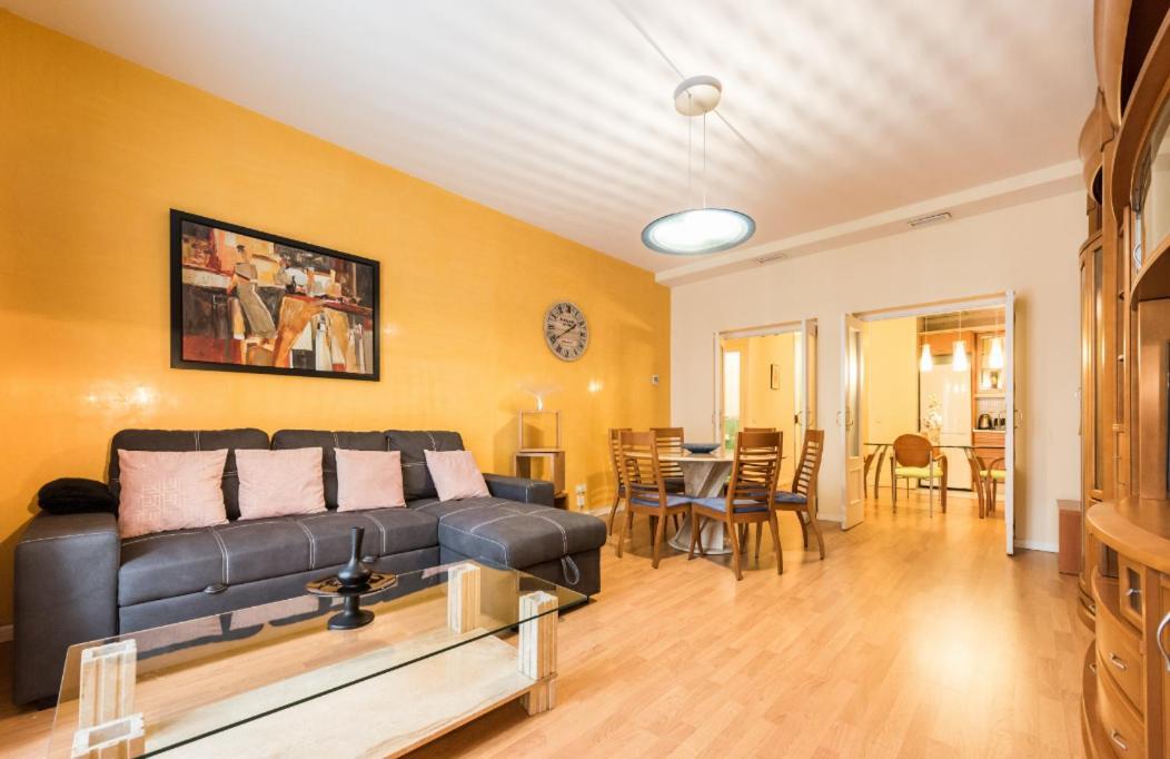 M&f Fuencarral Apartment