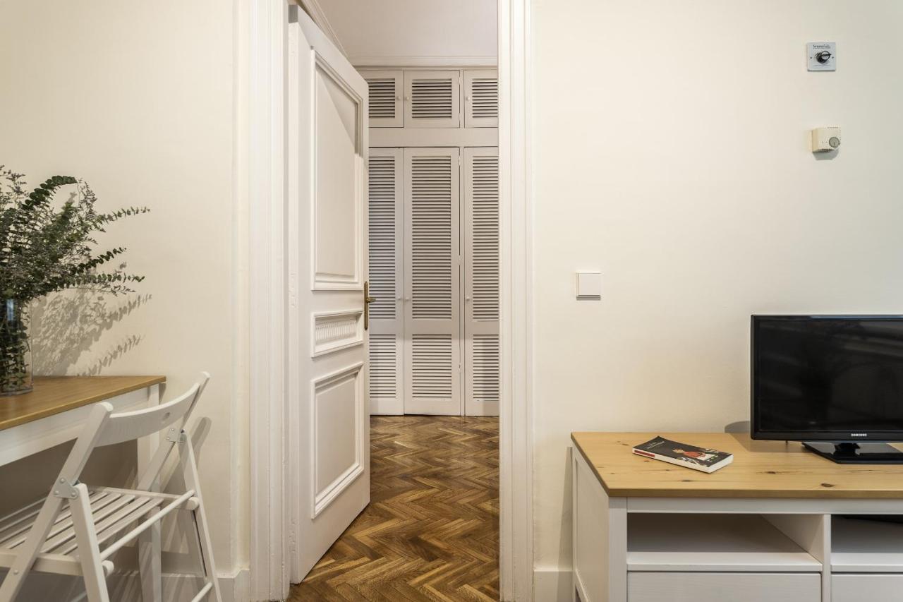 Apartamento Waou Plaza De Espana I - Alquiler Corta Duracion