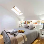 Elegant Grand Villa - Madrid City Center