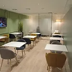 Hellosky Air Rooms Madrid