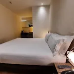 Hellosky Air Rooms Madrid