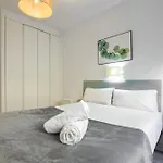 Dobo Homes Francisco Santos