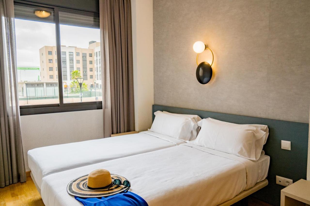Compostela Aparthotel 3*