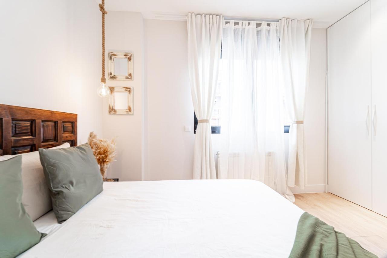 Edsam White Apartamento Madri