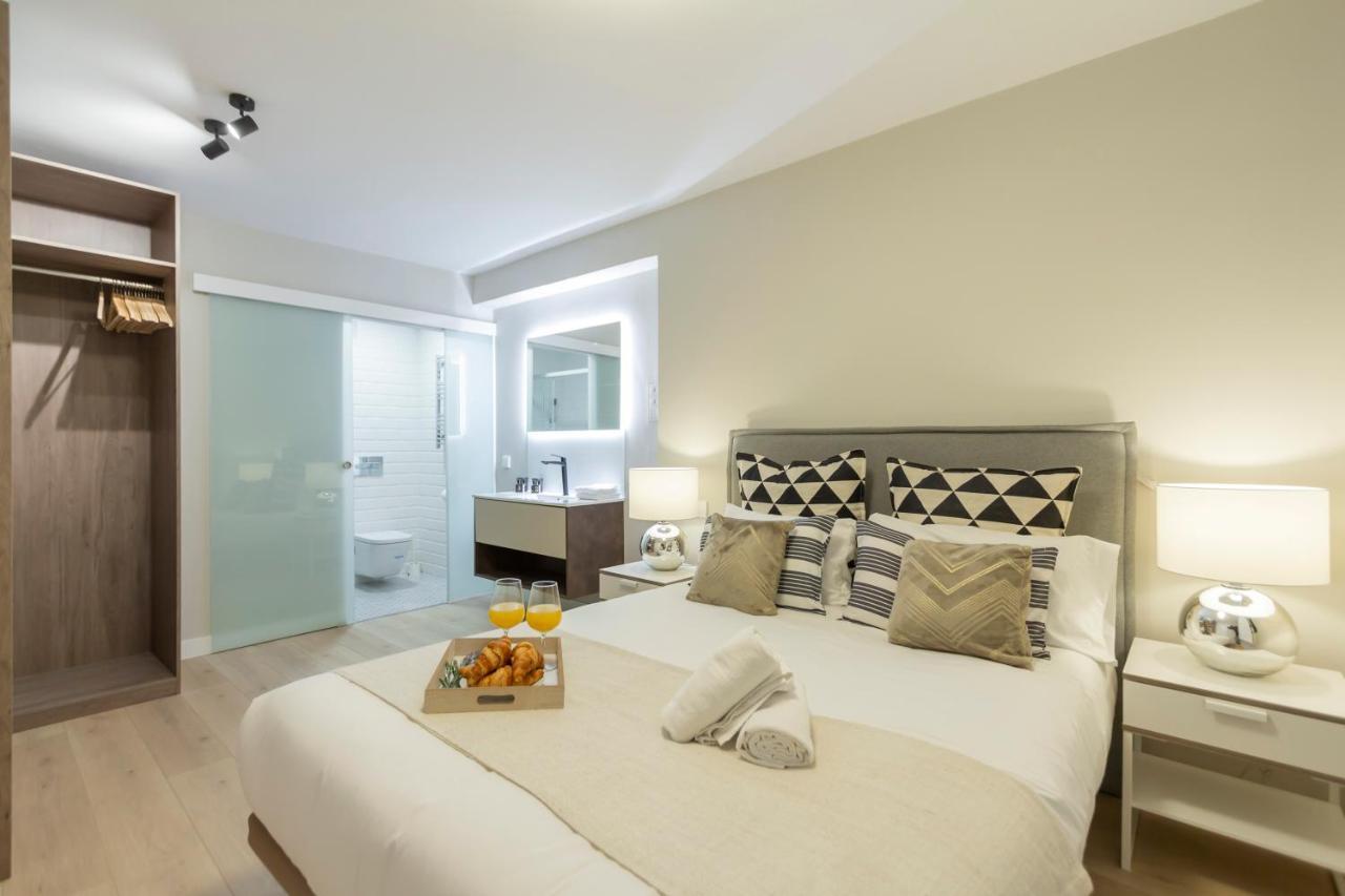 Dobohomes - Clara Del Rey Apartment