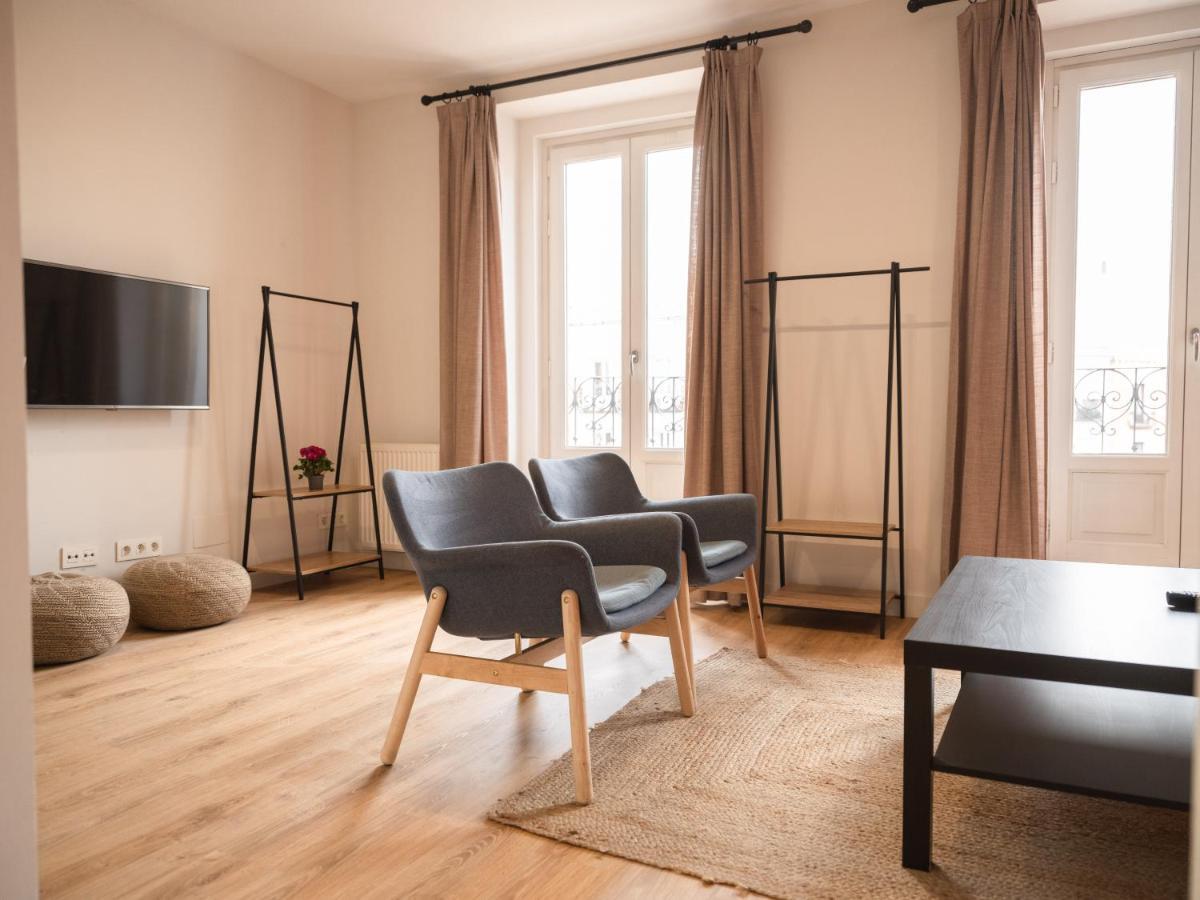 Apartment Slow Luchana