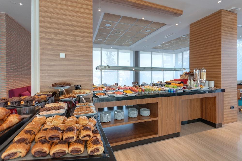 Chamartin, Affiliated By Melia Hotel Madrid