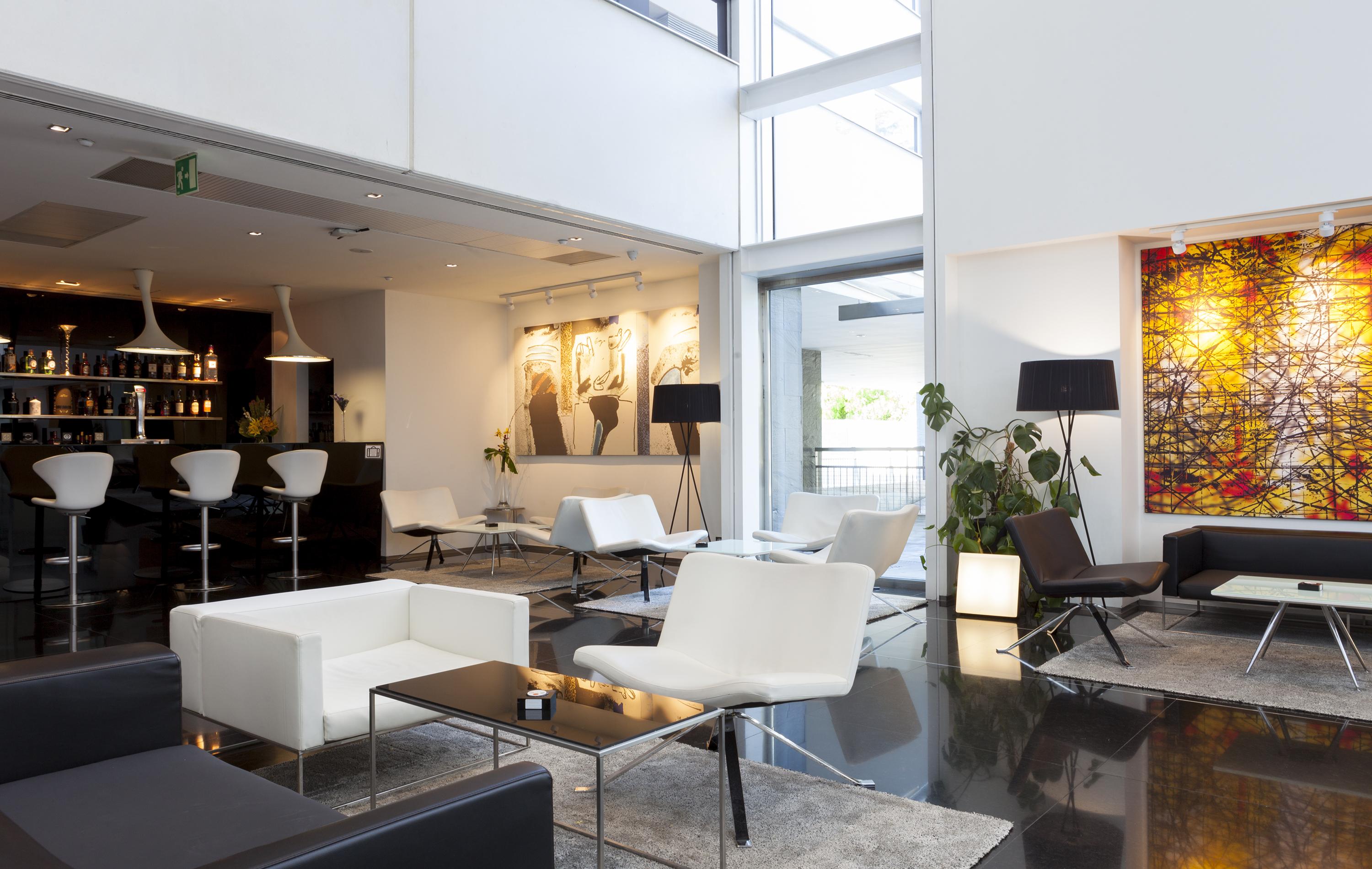 Hotel Axor Barajas 4*