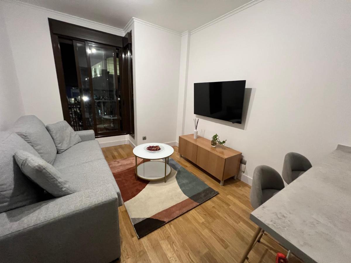 Apartment P4 Airport, Estadio Civitas, Ifema, Barajas Y Rejas Madrid