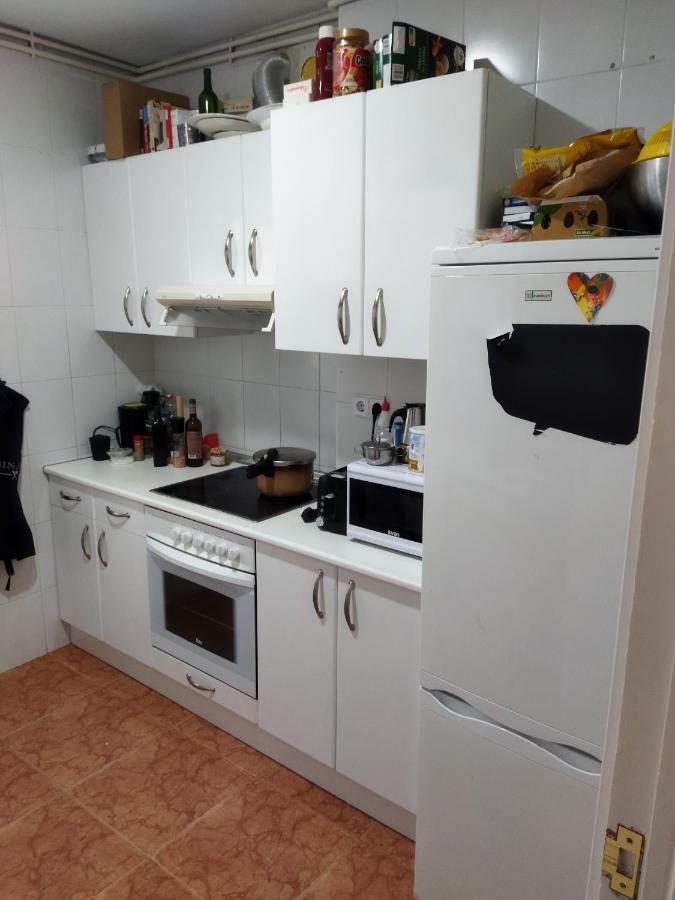 En Piso Con Bano Y Cocina Compartido Hospedagem domiciliar Madri