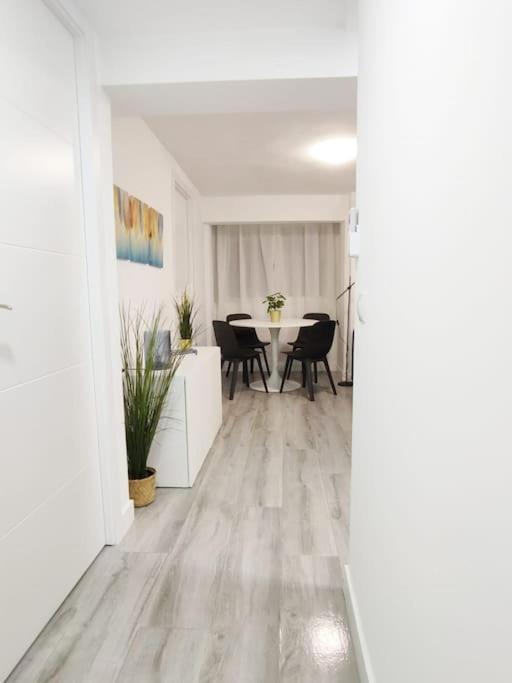 Acogedor Familiar En Area Residencial Lejlighed