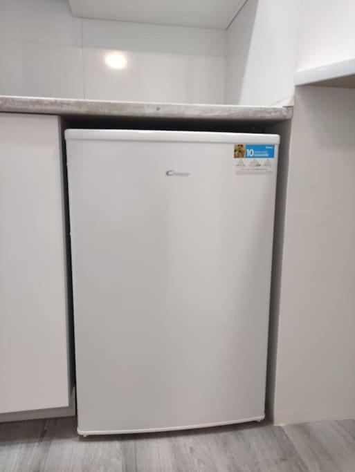 Acogedor Familiar En Area Residencial Lejlighed Madrid