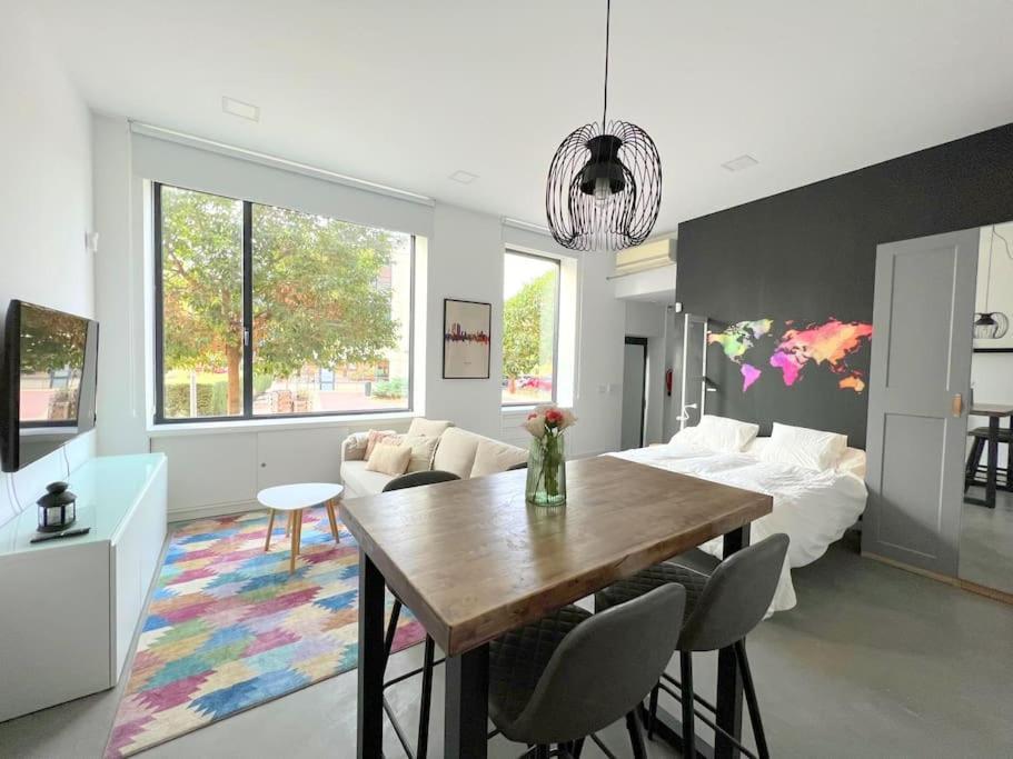 Apartamento Precioso Estudio En Barajas, A Un Paso Del Metro Madrid