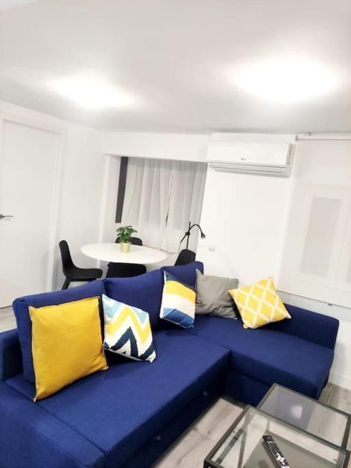 Acogedor Familiar En Area Residencial Madrid
