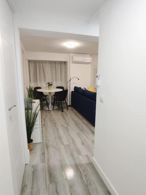 Acogedor Familiar En Area Residencial Lejlighed