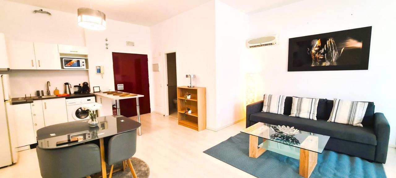 Norte Ii By Oshun Apartment Madrid