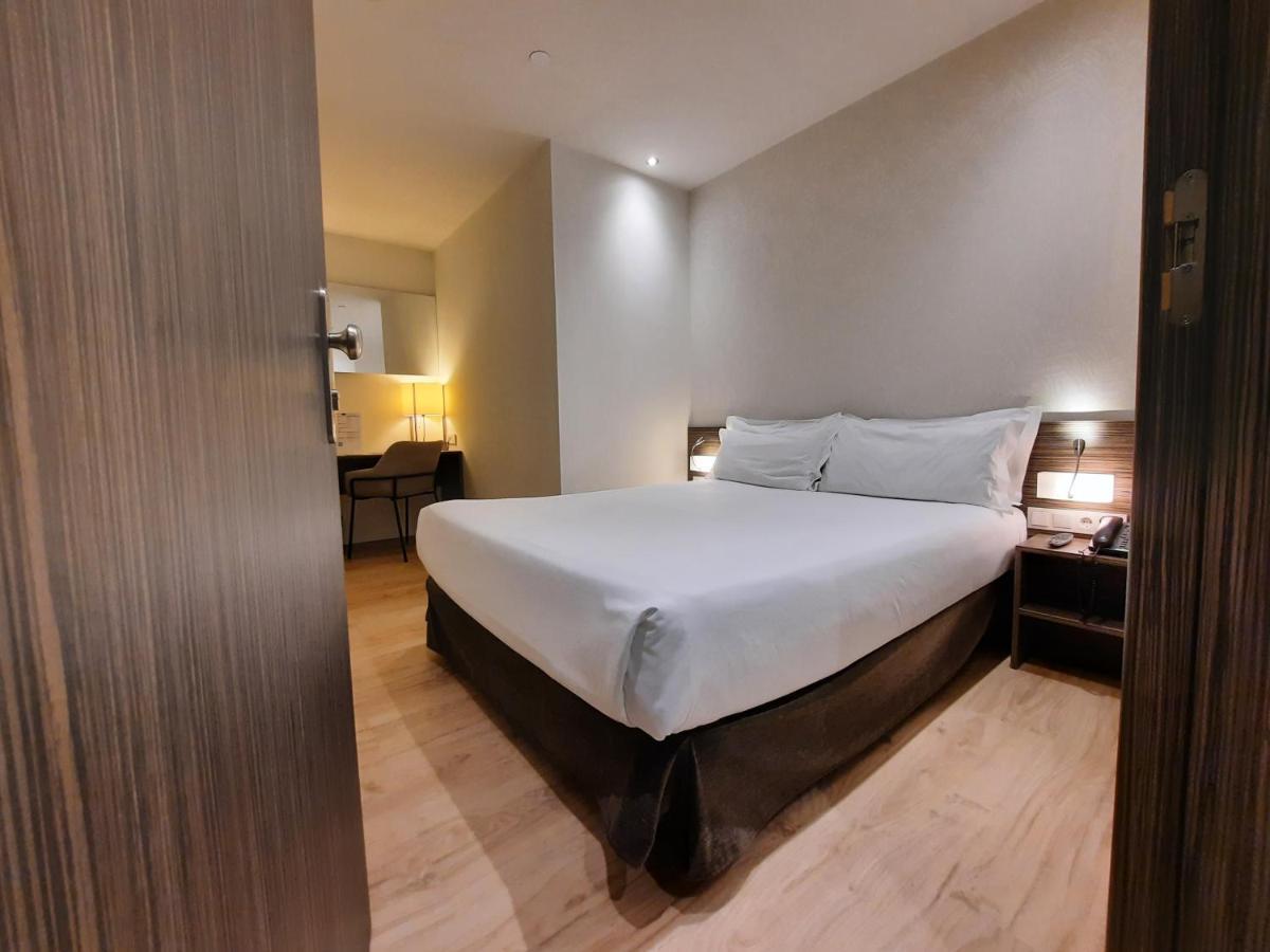Hellosky Air Hotel Madri