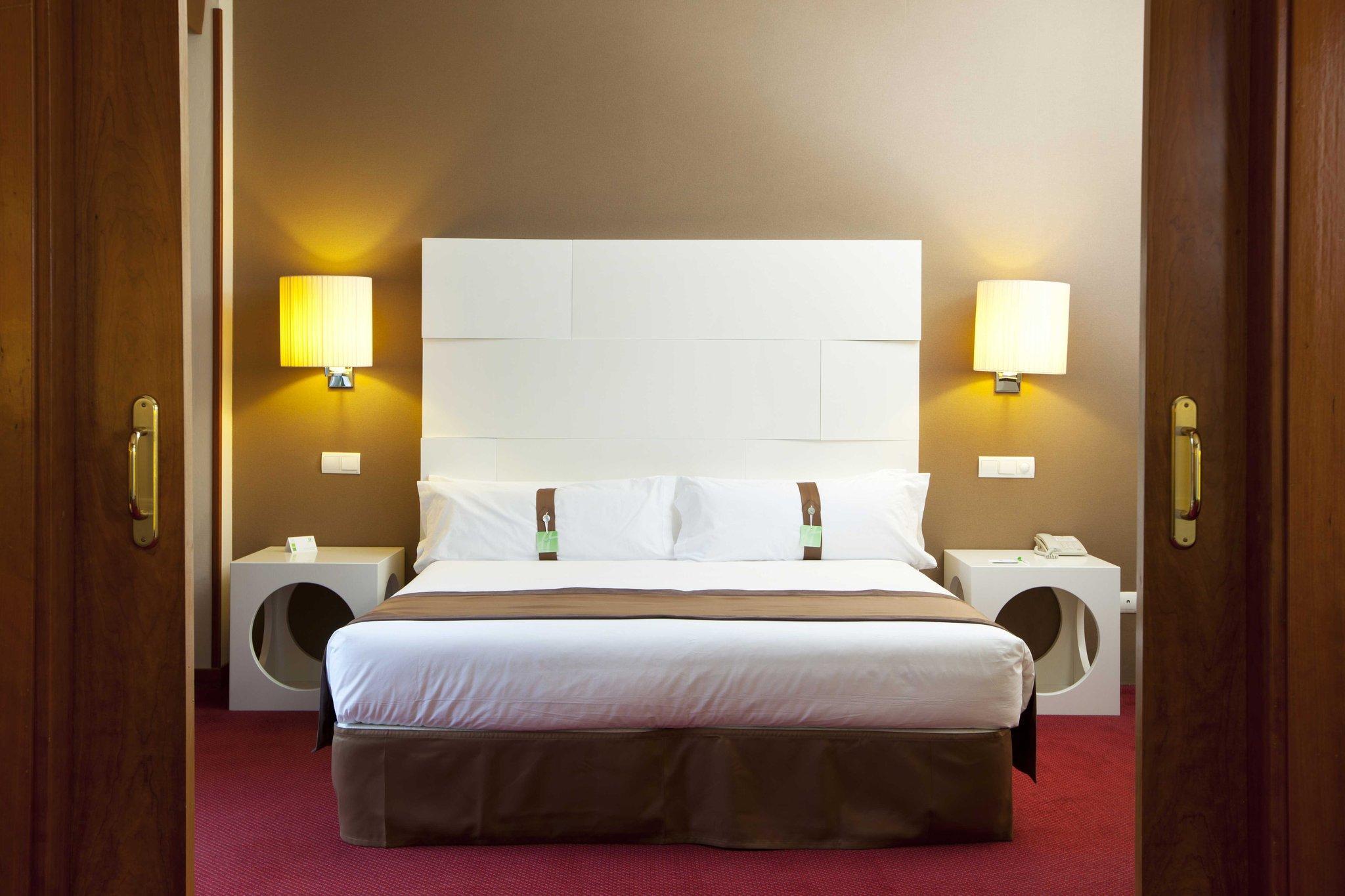 Hotel Elba Alcala 4*