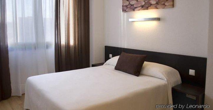 Compostela Aparthotel 3*