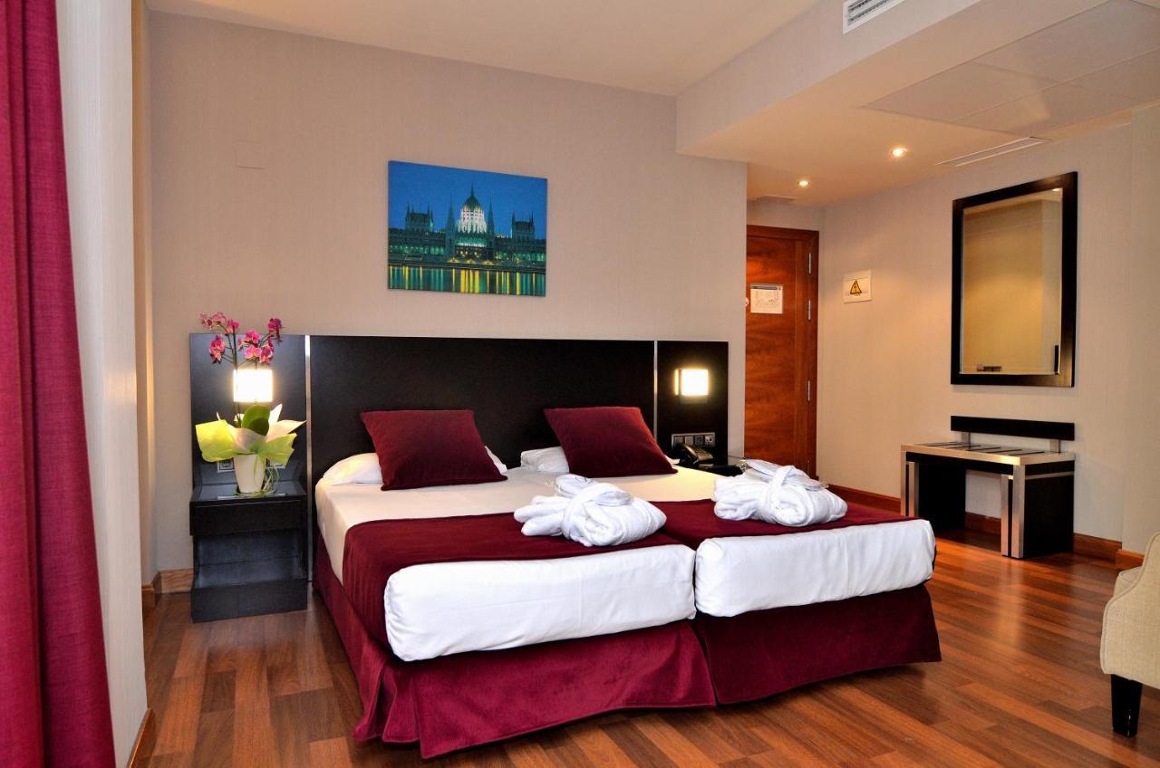 Clement Barajas Hotel 4*
