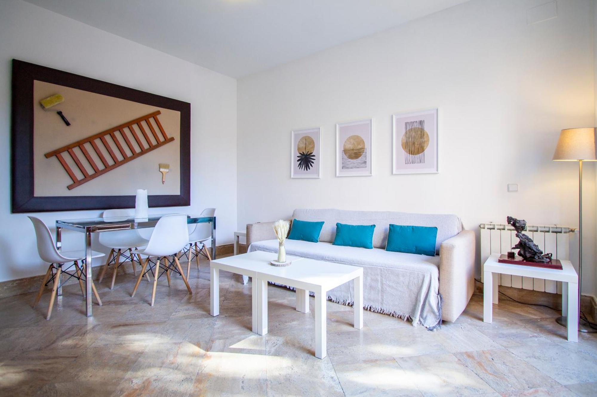 Villablino Arturo Soria Apartment *